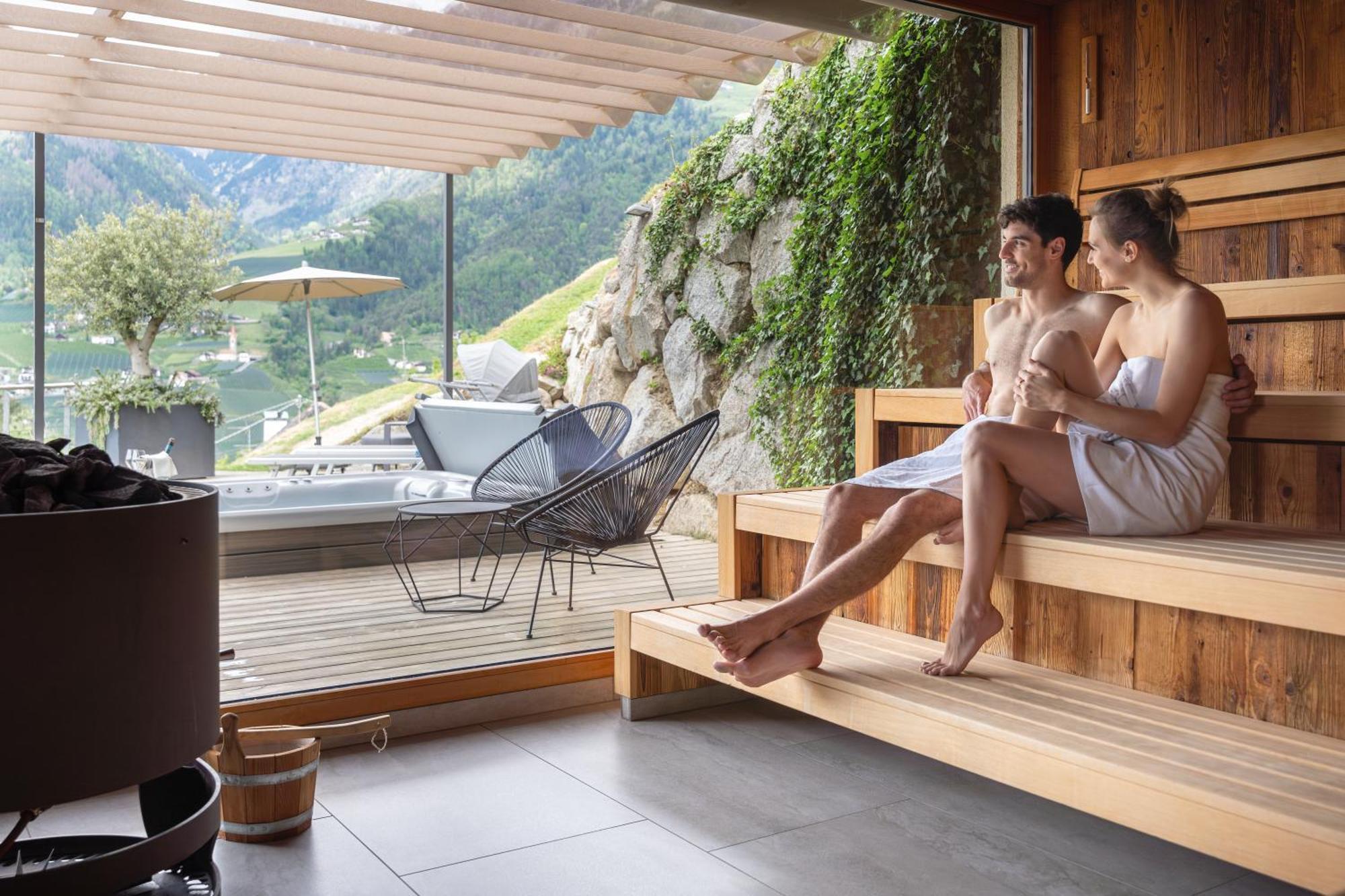 Hotel Schlosswirt Шена Екстериор снимка